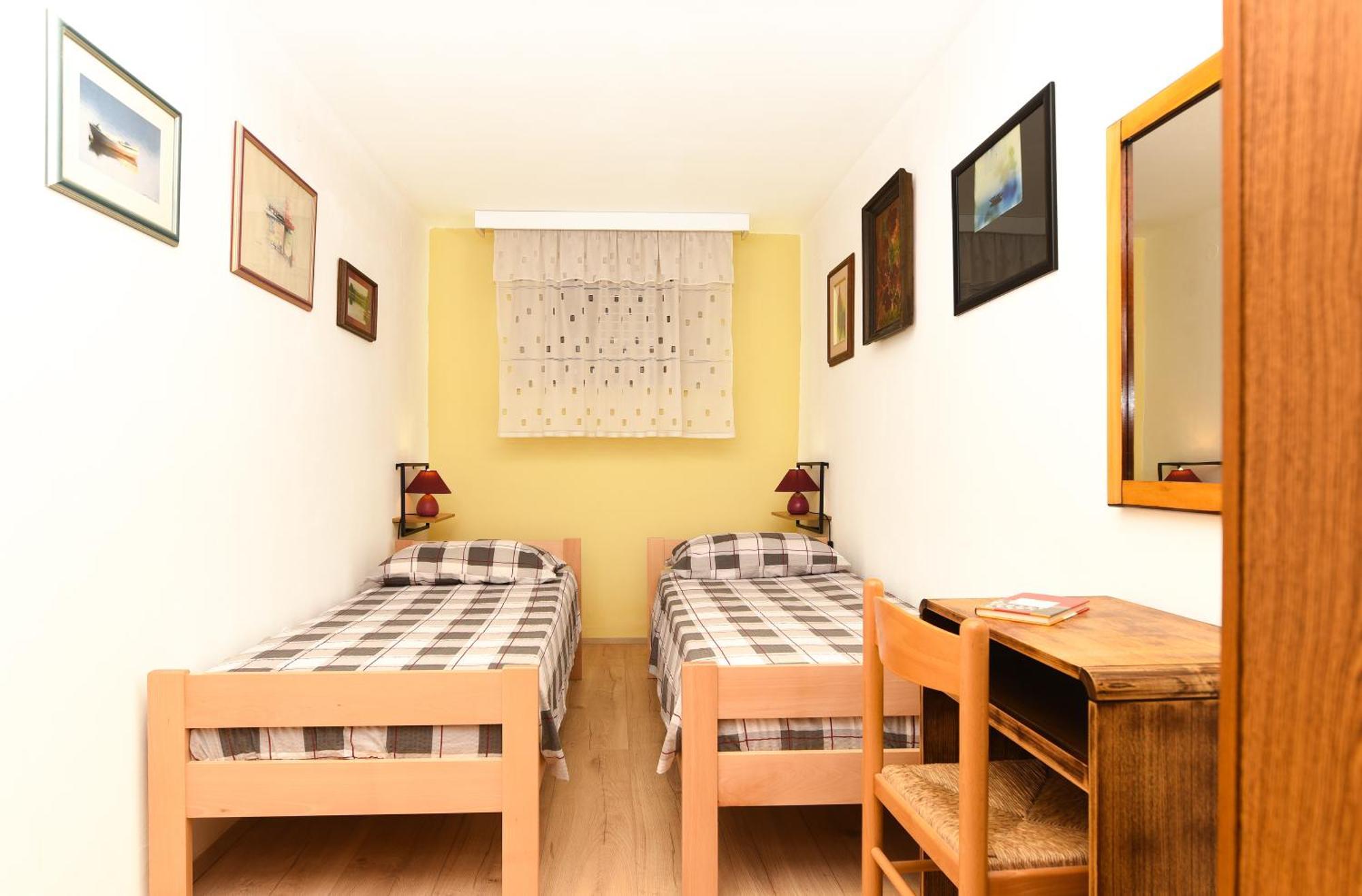 Apartmani Zupanic Koromačno Εξωτερικό φωτογραφία
