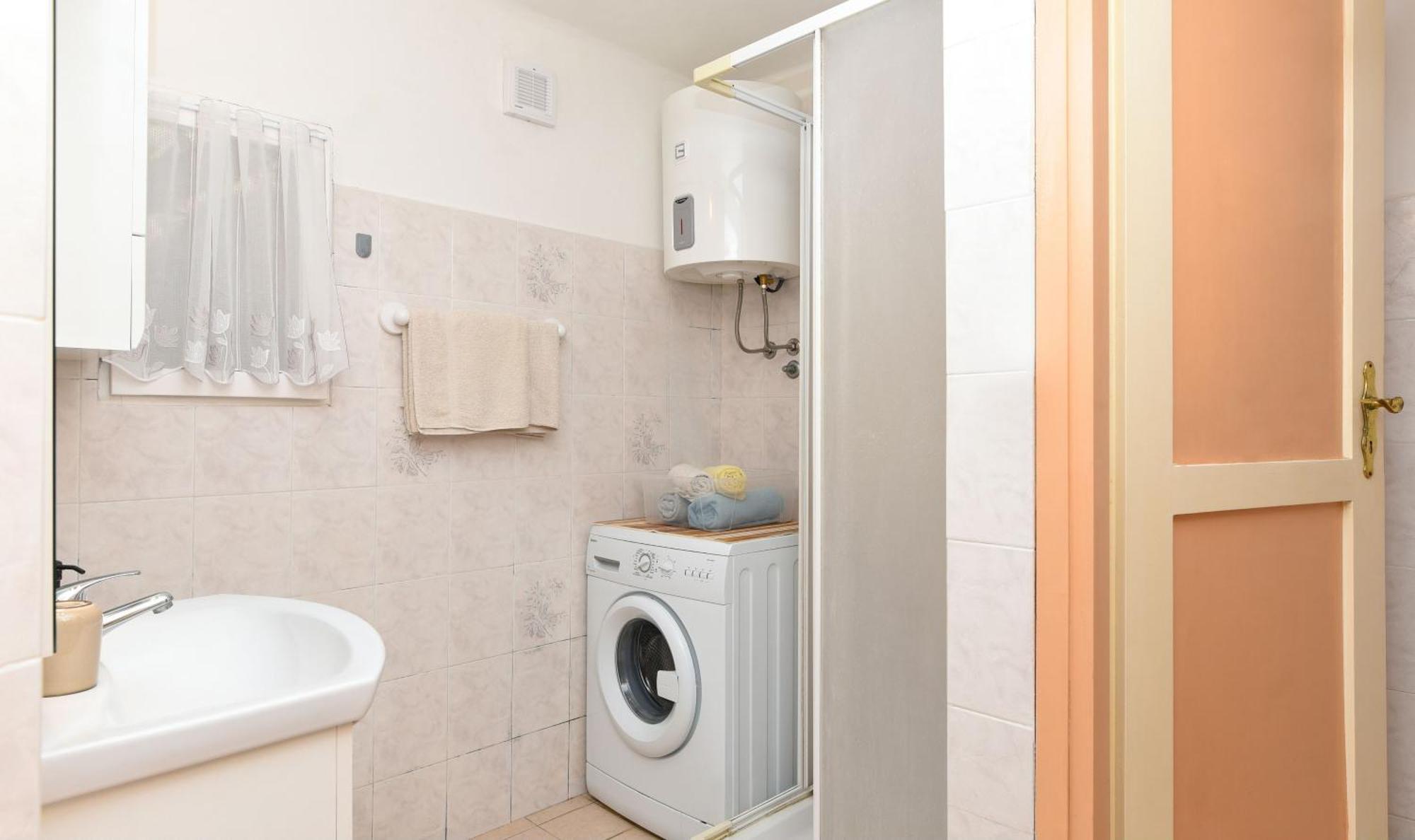 Apartmani Zupanic Koromačno Εξωτερικό φωτογραφία