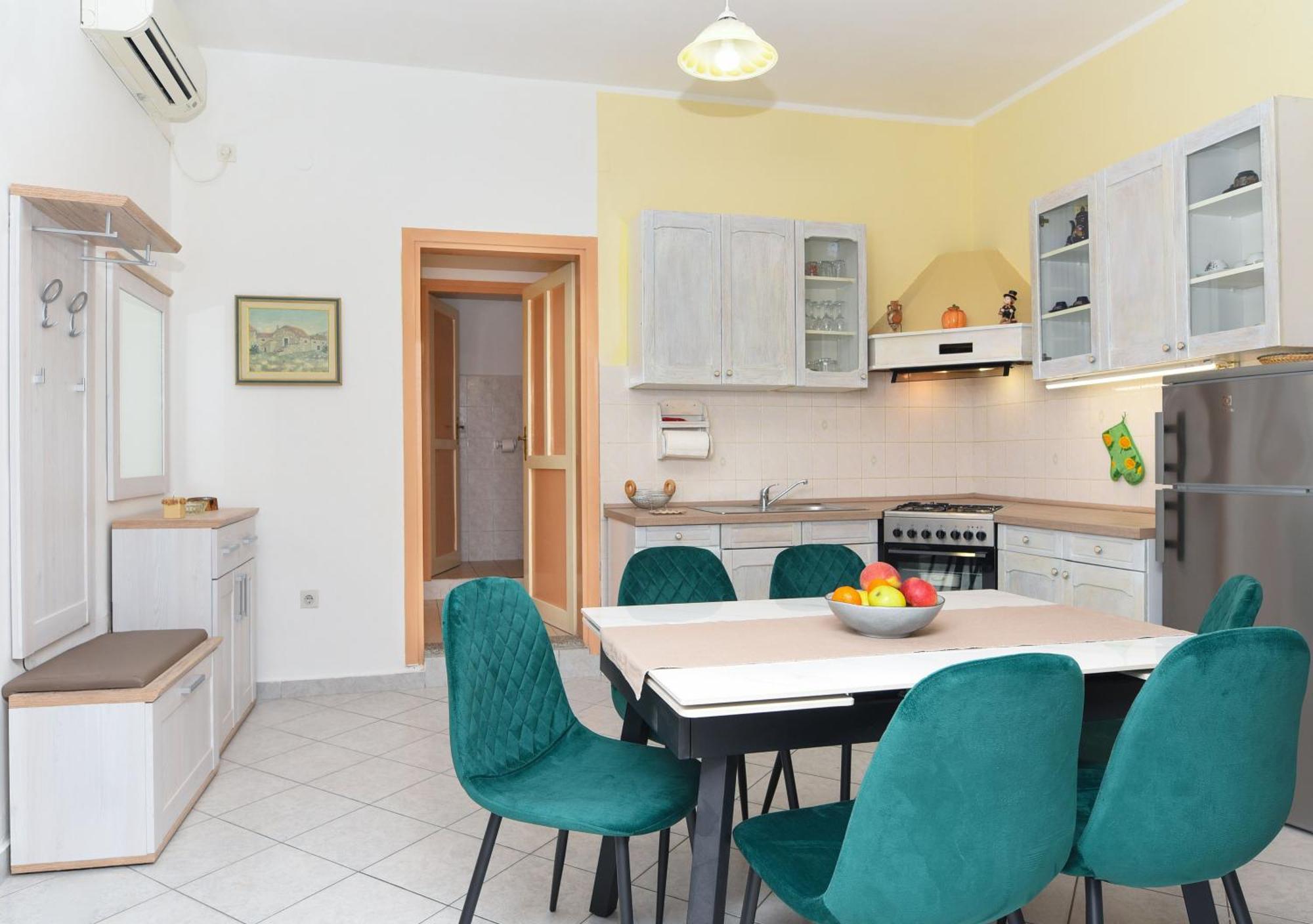 Apartmani Zupanic Koromačno Εξωτερικό φωτογραφία